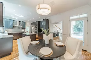 304 S Canterbury Rd, Charlotte, NC 28211 - Photo 15