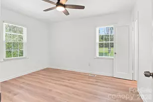 203 Magnolia Ave, Great Falls, SC 29055 - Photo 17