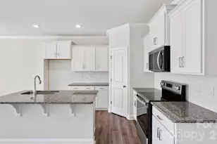 396 Creekview Rd, Hendersonville, NC 28792 - Photo 5