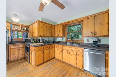 215 Hall Top Road, Waynesville, NC 28786 - Photo 9