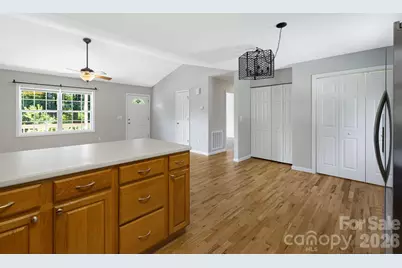 76 Selwyn Road, Asheville, NC 28806 - Photo 15