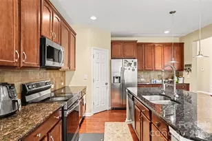 4106 Barclay Forest Dr, Charlotte, NC 28213 - Photo 9