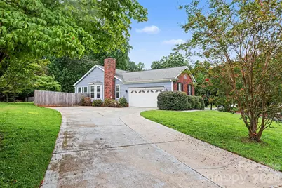3515 Crescent Knoll Drive, Matthews, NC 28105 - Photo 3