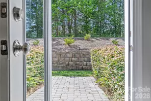 10702 Endhaven Village Dr, Charlotte, NC 28277 - Photo 33