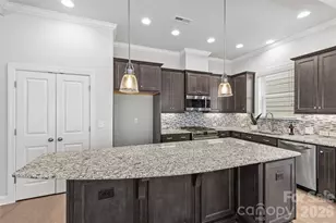 10702 Endhaven Village Dr, Charlotte, NC 28277 - Photo 11
