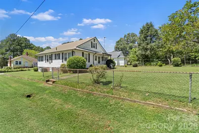 665 Cherry Street, Wadesboro, NC 28170 - Photo 3