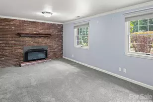 8 English Pl, Candler, NC 28715 - Photo 15