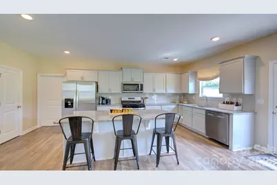 73 Ridgehaven Drive, Waynesville, NC 28786 - Photo 3