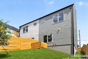 2716 Baltimore Ave, Charlotte, NC 28203 - Photo 33