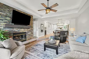9817 Emerald Point Dr, Charlotte, NC 28278 - Photo 11