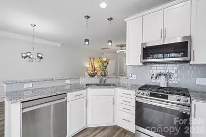 2447 Diplomat Lane, Charlotte, NC 28210 - Photo 11