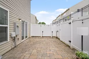 2447 Diplomat Ln, Charlotte, NC 28210 - Photo 25