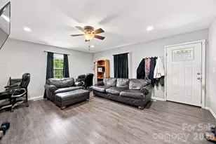 105 Park St, Clover, SC 29710 - Photo 5