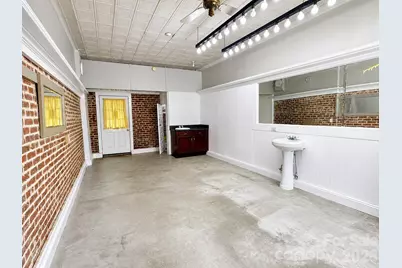7 E Liberty Street, York, SC 29745 - Photo 5