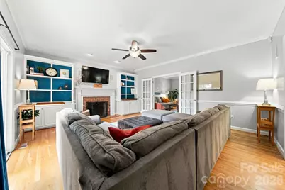 354 41st Avenue Place NW, Hickory, NC 28601 - Photo 9