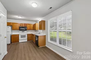3611 Maggie Laney Dr, Charlotte, NC 28216 - Photo 11