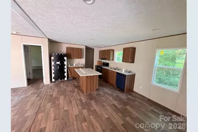 34 S Gaither Avenue, Newton, NC 28658 - Photo 3
