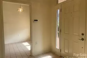 509 26th Ave NE, Hickory, NC 28601 - Photo 7