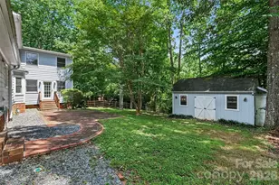 915 Brightmoor Dr, Matthews, NC 28105 - Photo 39