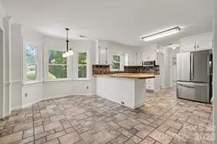 915 Brightmoor Dr, Matthews, NC 28105 - Photo 13
