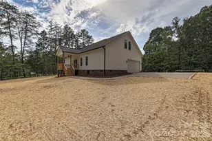 192 Rambler Ln, Blacksburg, SC 29702 - Photo 31