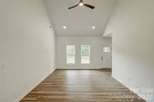 192 Rambler Ln, Blacksburg, SC 29702 - Photo 5