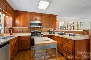 30 Hillcrest Rd, Maggie Valley, NC 28751 - Photo 11