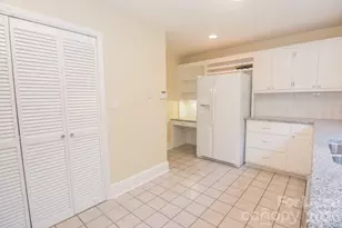 1000 Jefferson Dr, Charlotte, NC 28270 - Photo 11