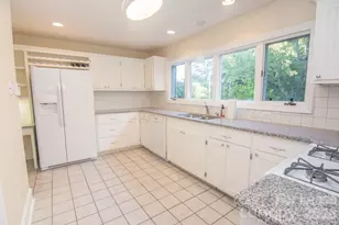1000 Jefferson Dr, Charlotte, NC 28270 - Photo 9