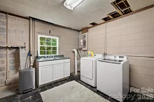 1009 Randolph Cir SE, Lenoir, NC 28645 - Photo 27