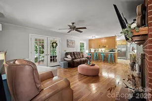 1009 Randolph Cir SE, Lenoir, NC 28645 - Photo 11