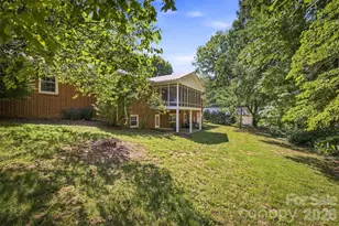 1009 Randolph Cir SE, Lenoir, NC 28645 - Photo 21
