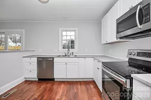 601 Ransom St, Gastonia, NC 28052 - Photo 9