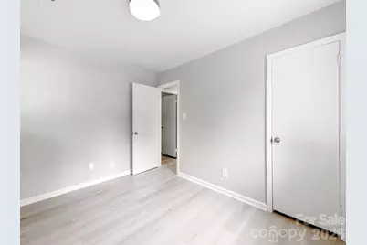 4925 Springview Road, Charlotte, NC 28213 - Photo 17