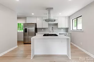 4925 Springview Rd, Charlotte, NC 28213 - Photo 11