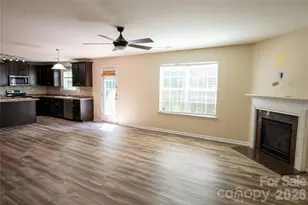 9702 Pond Vista Court, Charlotte, NC 28216 - Photo 9