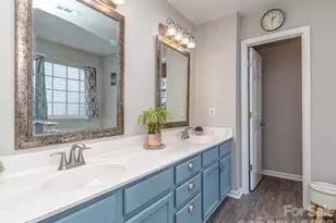 10326 Haddington Dr NW, Charlotte, NC 28269 - Photo 19