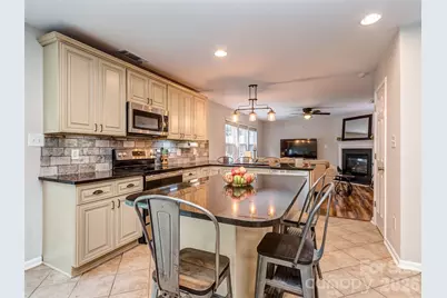10326 Haddington Drive NW, Charlotte, NC 28269 - Photo 15
