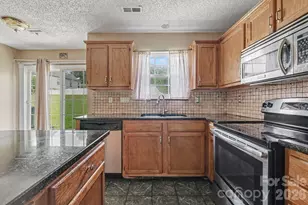 9813 Baxter Caldwell Dr, Charlotte, NC 28213 - Photo 13