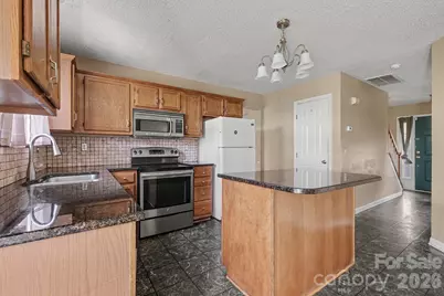 9813 Baxter Caldwell Drive, Charlotte, NC 28213 - Photo 11
