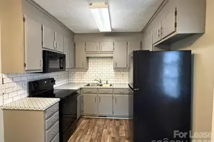 640 Pee Dee Ave, Albemarle, NC 28001 - Photo 5
