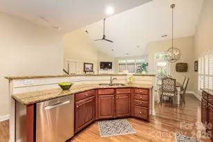 10211 Linksland Dr, Huntersville, NC 28078 - Photo 7