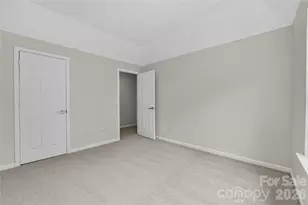 9013 Broad Ridge Ct, Charlotte, NC 28269 - Photo 17