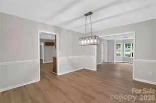 9013 Broad Ridge Ct, Charlotte, NC 28269 - Photo 7