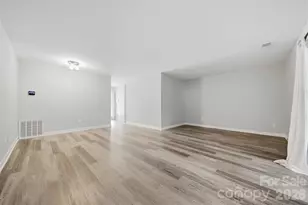 4340 N Center St, Hickory, NC 28601 - Photo 7