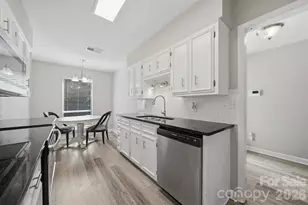 4340 N Center St, Hickory, NC 28601 - Photo 11