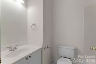 1192 Hampton Gardens Ln, Charlotte, NC 28209 - Photo 17