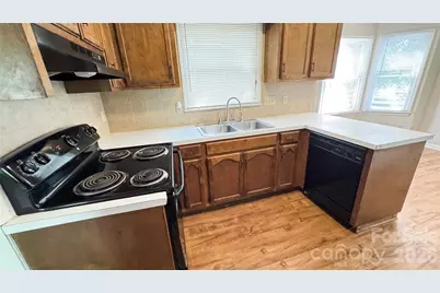 2820 Royal Ridge Lane, Charlotte, NC 28212 - Photo 5
