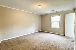 2820 Royal Ridge Ln, Charlotte, NC 28212 - Photo 15