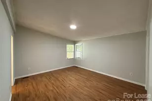 7905 Haverstraw Ct, Charlotte, NC 28212 - Photo 7